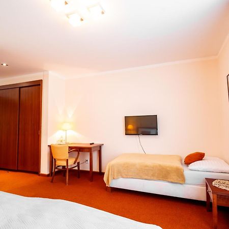 Golf Hotel Austerlitz Extérieur photo
