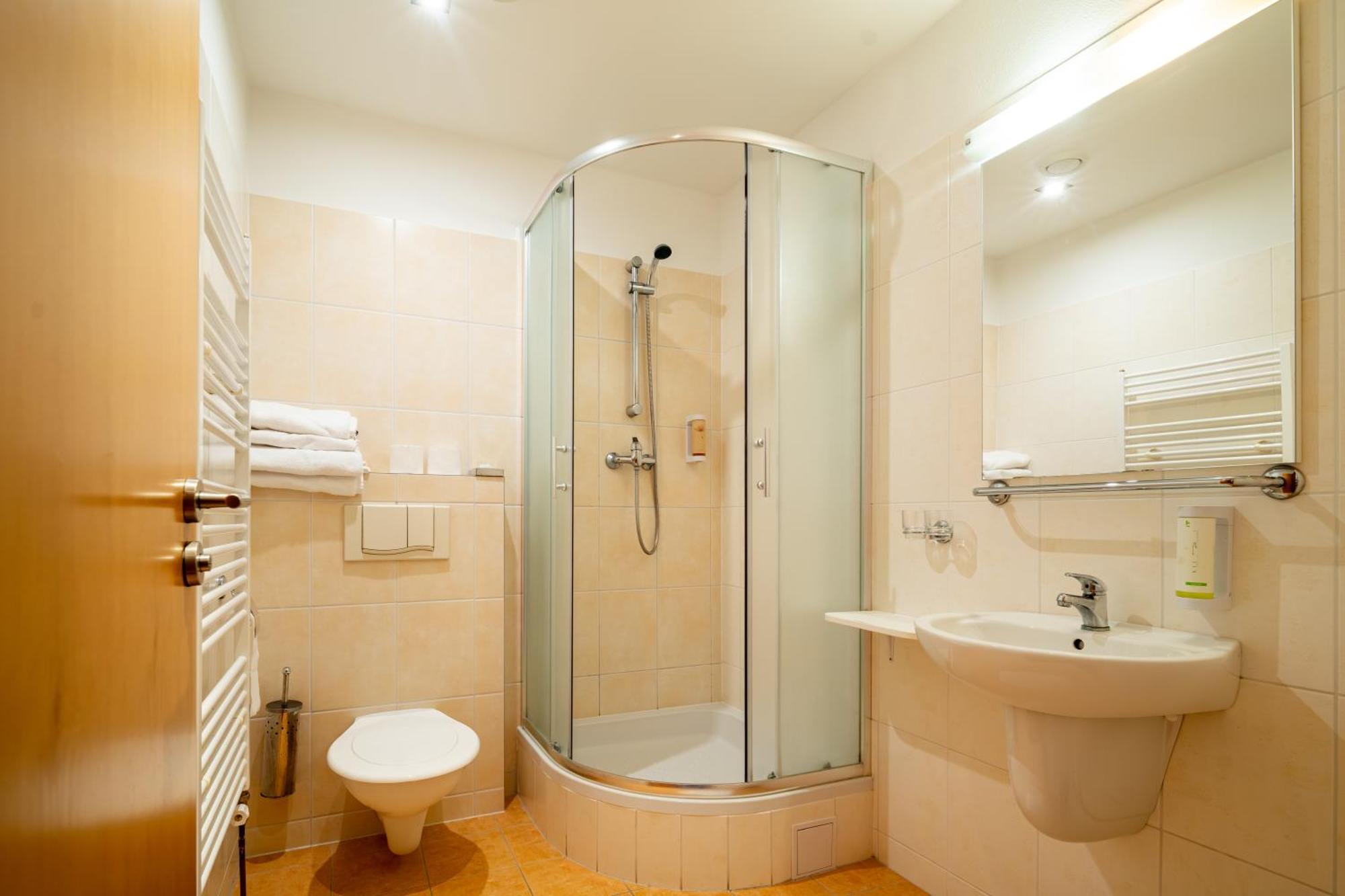 Golf Hotel Austerlitz Extérieur photo